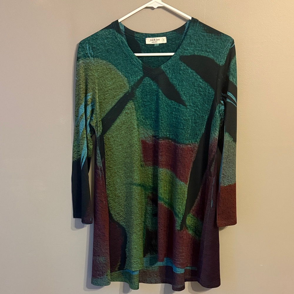 JESS & JANE Tunic. Multicolor, abstract.
